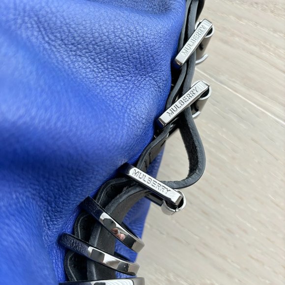 Mulberry Mila Medium Hobo in Electric Blue - Picture 5 of 13